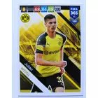 130 Julian Weigl CORE: Team Mate (Borussia Dortmund) focis kártya