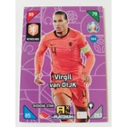 392 Virgil van Dijk PLATINUM - Shining Stars focis kártya (Netherlands) EURO2020 KICKOFF