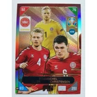 406 Kasper Schmeichel / Simon Kjar / Andreas Christensen NORDIC EDITION - Scandinavian Stars focis kártya (Denmark) EURO2020 KICKOFF