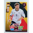 123 Leon Goretzka CORE / Hero focis kártya (Germany) Qatar VB 2022